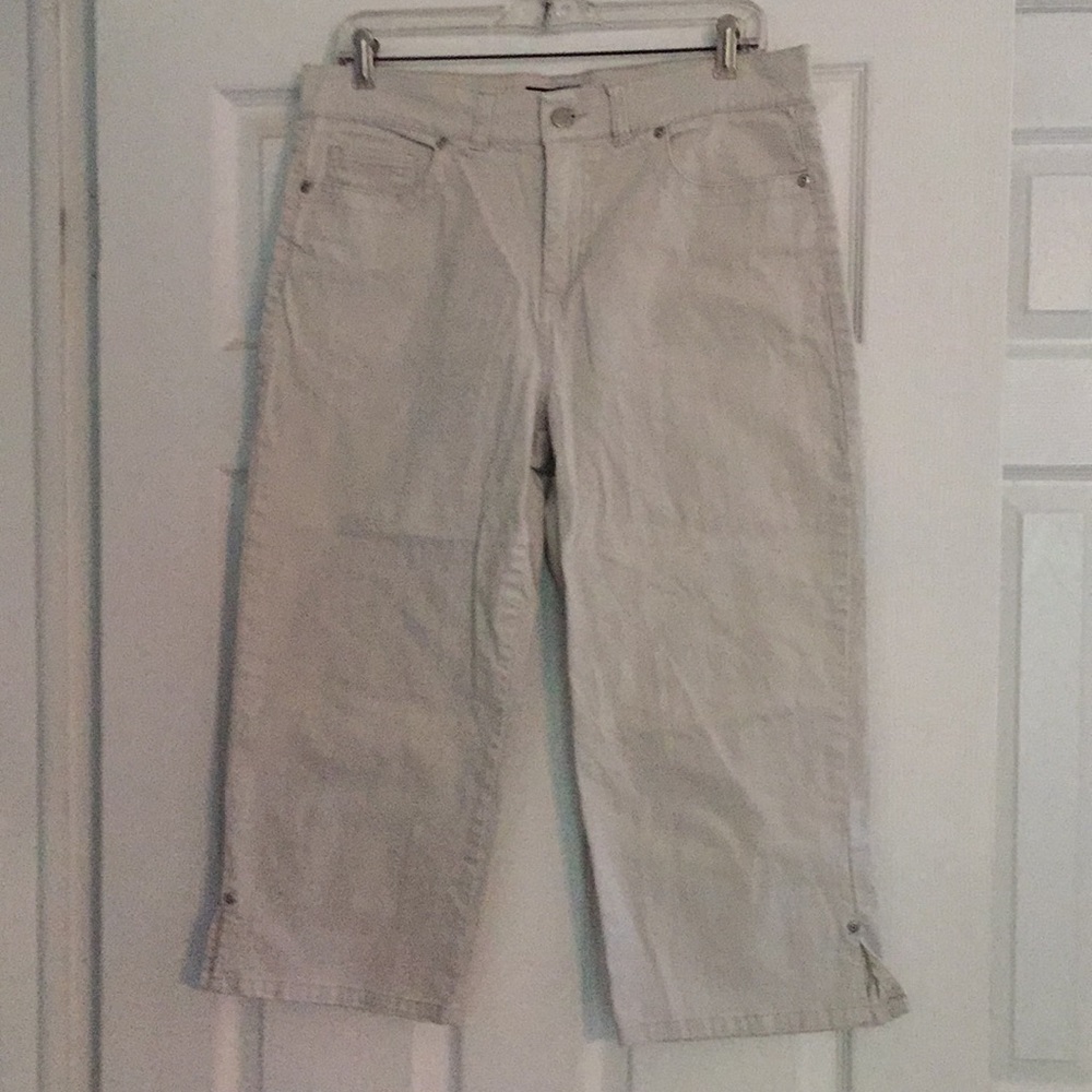 Sonoma Tan Denim Capris - Size 10